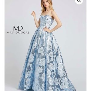 Mac Duggal prom dress